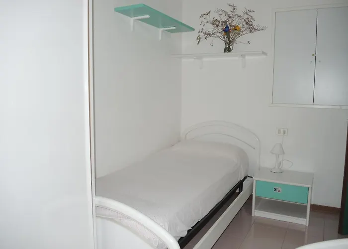 Villaggio Ginepri Μπιμπιόνε